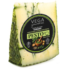 Bild på Vega Gourmet Fårost Pesto 6 månader 150g