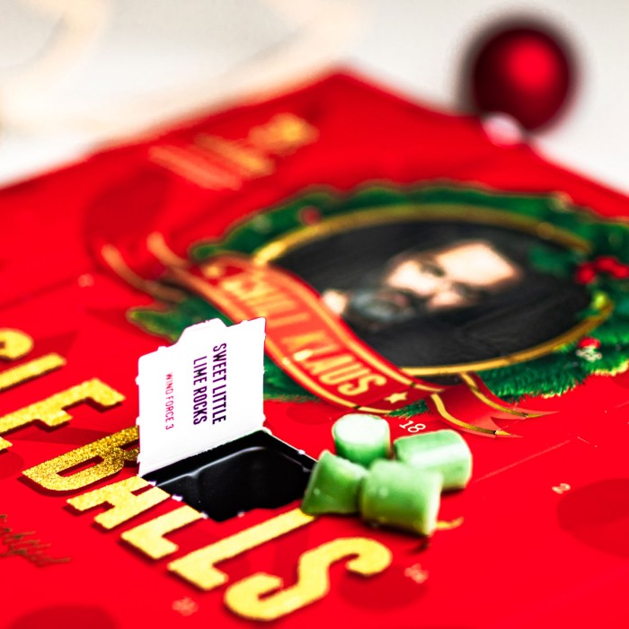 Köp Chili Klaus Jingle Balls Calendar 2023 på delitea.se