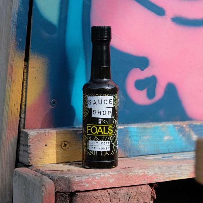 Köp Sauce Shop Holy Fire Hot Honey x Foals 190ml på delitea.se