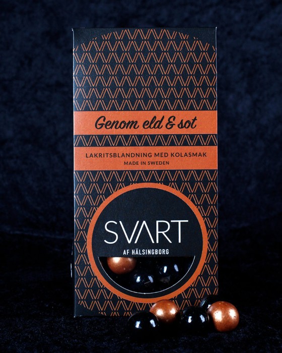 Kop Svart Af Halsingborg Genom Eld Sot 150 G Pa Delitea Se